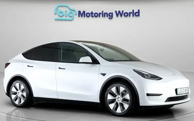 Used Tesla Model Y Standard Range 219 kW (299 HP) 2023 SUV