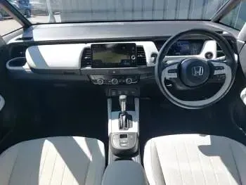 Used Honda Jazz Hybrid 109 HP (80 kW) 2021 White Hatchback