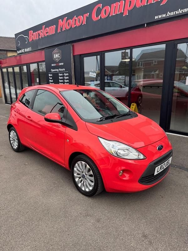 Used Ford Ka Zetec 69 HP (50 kW) 2012 Red Hatchback