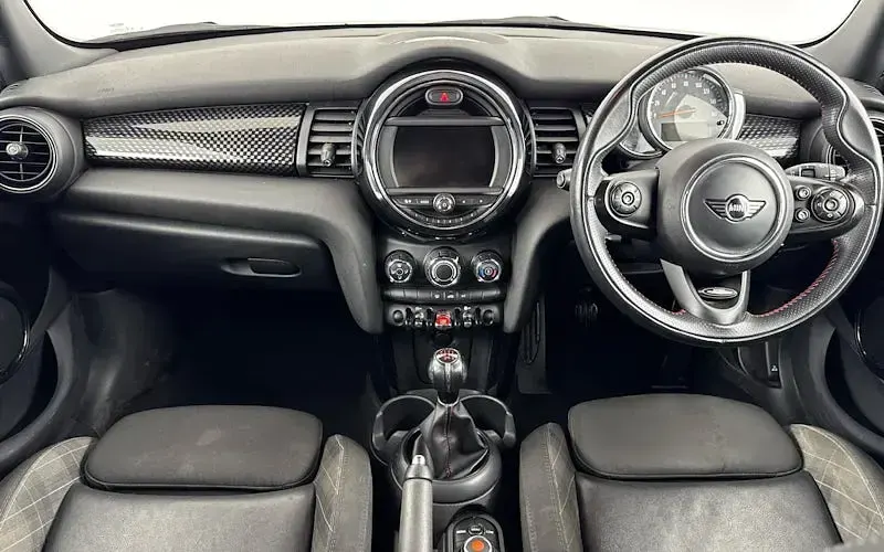 Used Mini Cooper S Hatch 192 HP (141 kW) 2018 White Hatchback