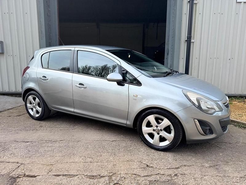 Used Vauxhall Corsa 100 HP (73 kW) 2013 Silver Hatchback