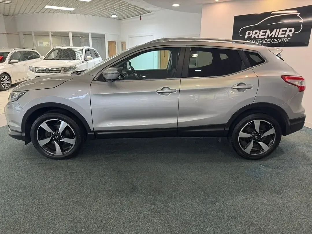 Used Nissan Qashqai N-TEC 115 HP (84 kW) 2014 Silver SUV