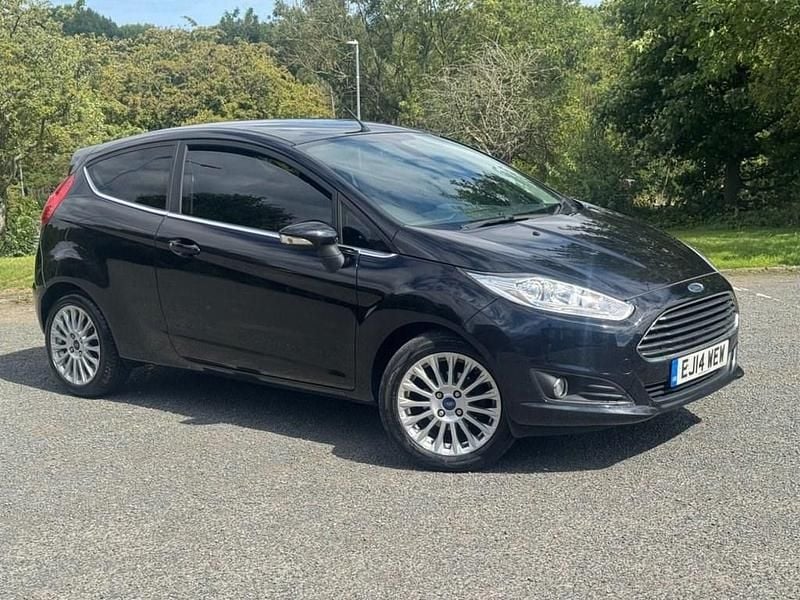Black Used 2014 Ford Fiesta Titanium Hatchback | £3,923 (Good price) - Image 1/4