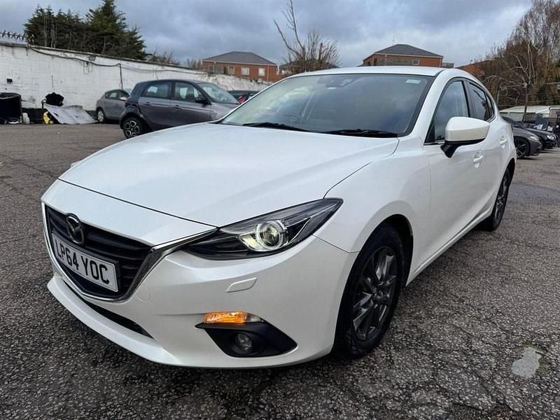 Used Mazda 3 165 HP (121 kW) 2015 White Hatchback