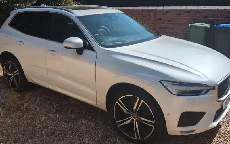 Used Volvo XC60 R-Design Pro 190 HP (139 kW) 2019 SUV
