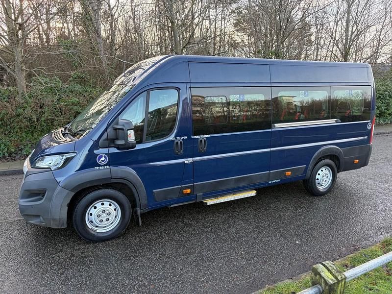 Used Peugeot Boxer 130 HP (95 kW) 2018 Blue Van