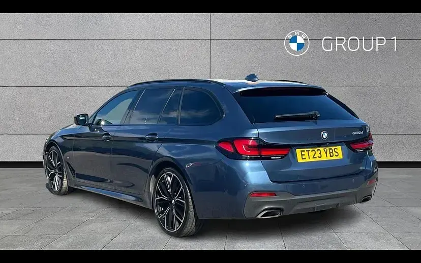 Used BMW 520 M Sport 187 HP (137 kW) 2023 Blue Sedan