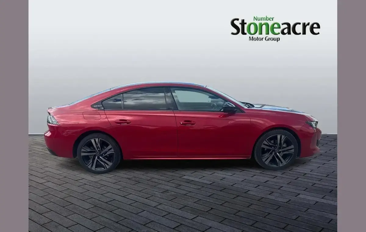 Usado Peugeot 508 174 CV (127 kW) 2018 Rojo Utilitario