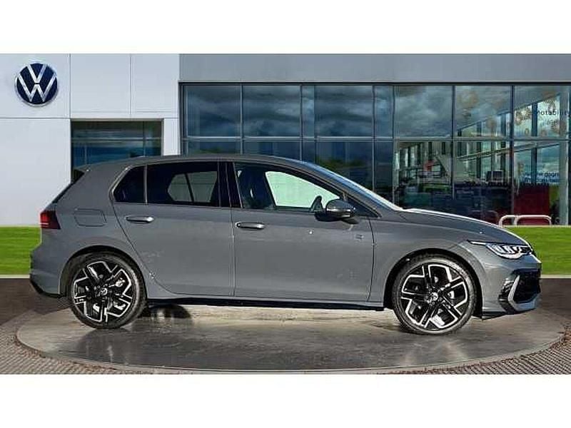 Used VW Golf VIII 150 HP (110 kW) 2025