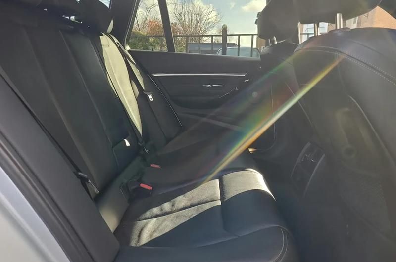 Used BMW 318 Comfort Edition 150 HP (110 kW) 2018 Silver Estate