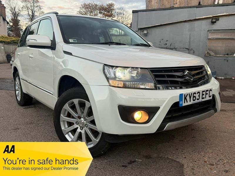 White Used 2013 Suzuki Grand Vitara SZ5 Estate | £6,699 - Image 1/3