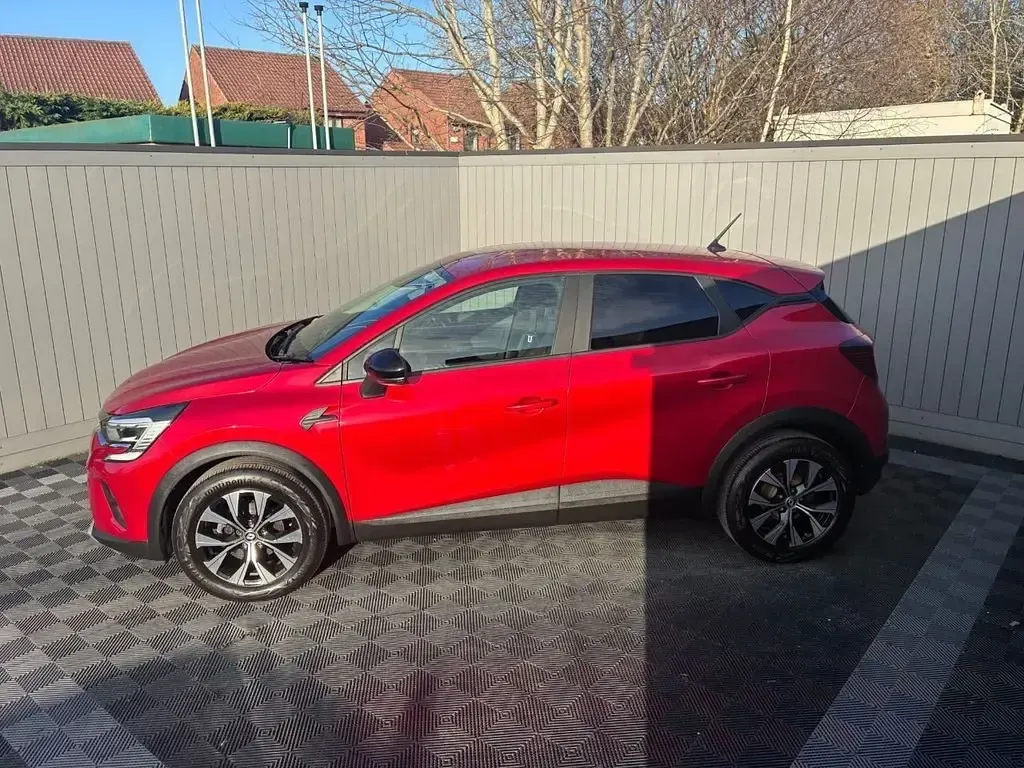 Gebraucht Renault Captur Evolution 91 PS (66 kW) 2022 Rot SUV