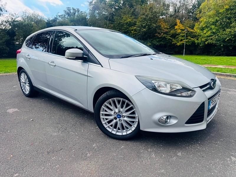 Silver Used 2012 Ford Focus Zetec | £4,200 (Good price) - Image 1/4