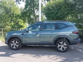 New Dacia Bigster Expression 140 HP (102 kW) 2026 Metallic  cedar green SUV