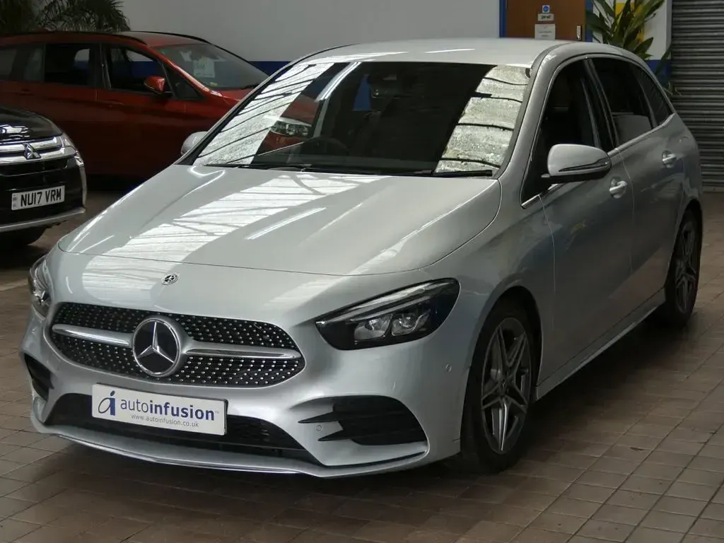 Used Mercedes B200 Executive 2023 Silver Hatchback