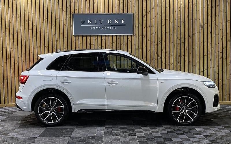 Used Audi Q5 Design 299 HP (219 kW) 2022 White SUV