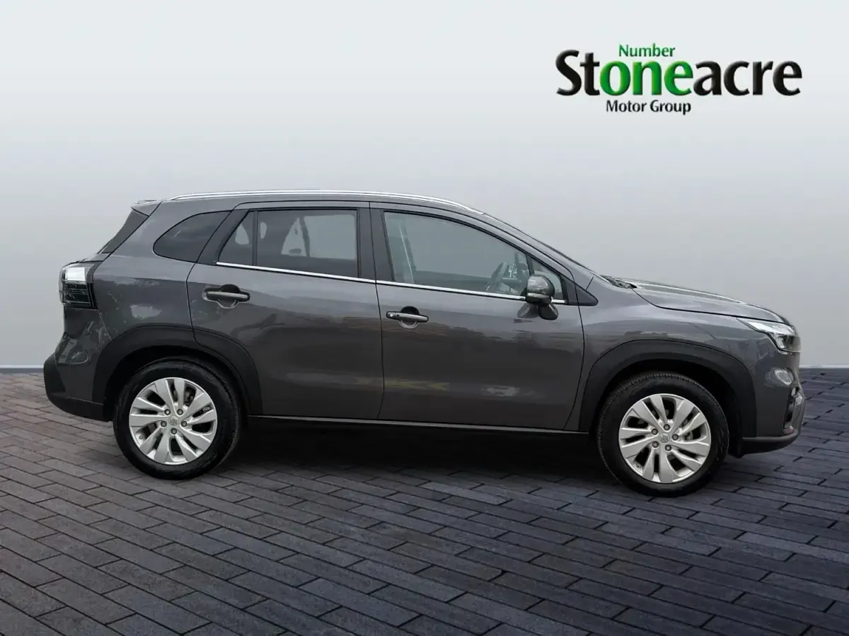 Używany Suzuki SX4 115 KM (84 kW) 2024 Szary Hatchback