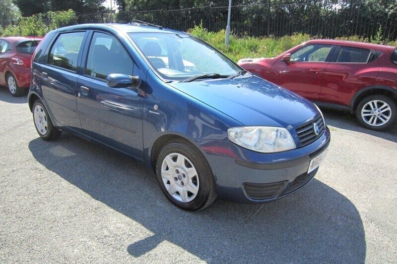 Blue Used 2004 Fiat Punto Dynamic Hatchback | £1,995 - Image 1/1