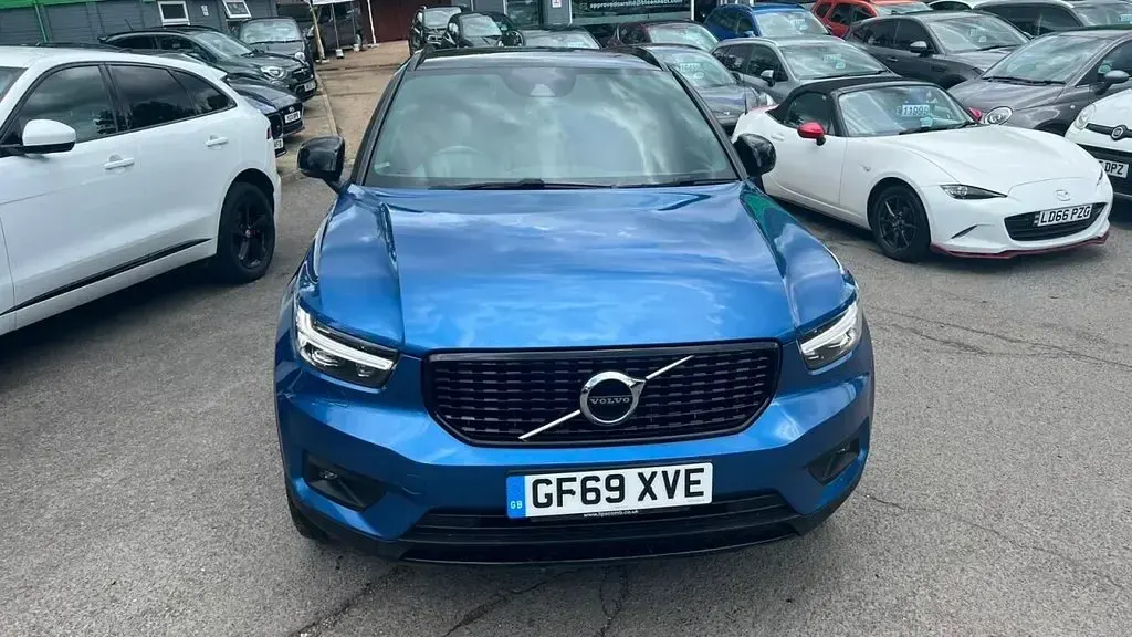 Used Volvo XC40 R-Design 150 HP (110 kW) 2020 Blue SUV