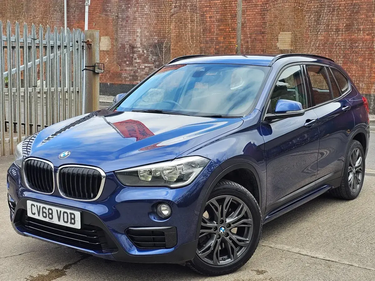 Used BMW X1 Sport Line 190 HP (139 kW) 2018 Blue SUV