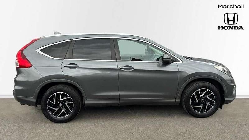 Used Honda CR-V SE Plus 155 HP (114 kW) 2017 Metallic  polished metal SUV