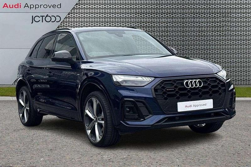 Blue Used 2022 Audi Q5 Comfort SUV | £36,968 (Fair price) - Image 1/4