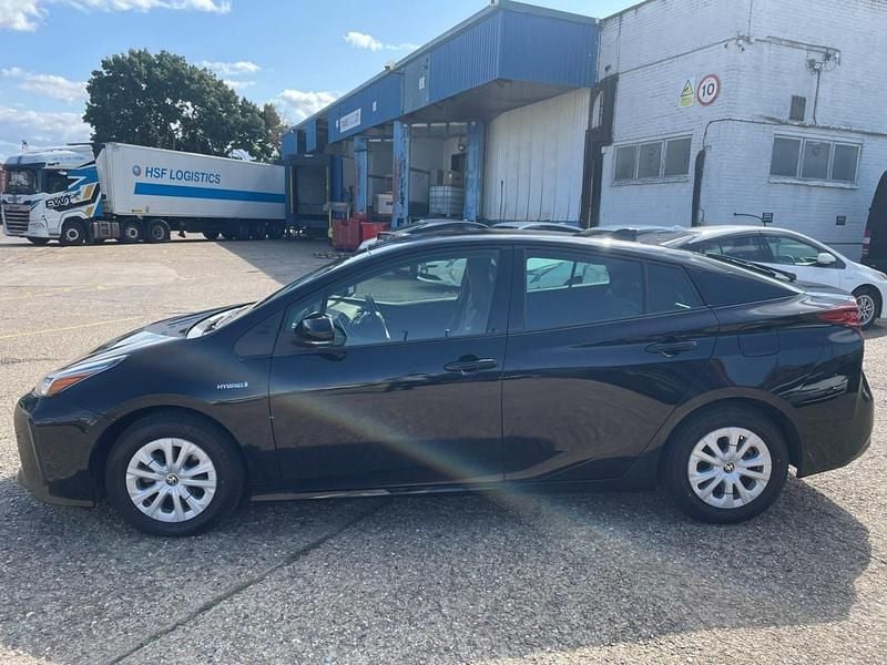 Used Toyota Prius 70 HP (51 kW) 2019 Black Hatchback