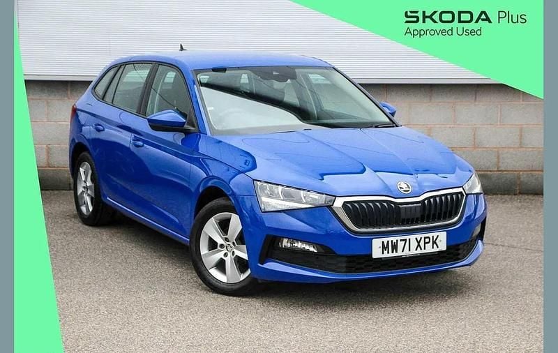 Used Skoda Scala SE 94 HP (69 kW) 2022 Energy blue Hatchback