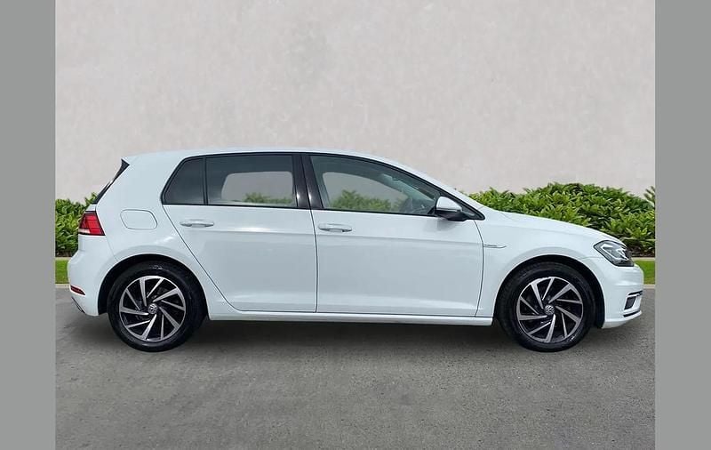 Used VW Golf VIII Edition 130 HP (95 kW) 2020 White Hatchback