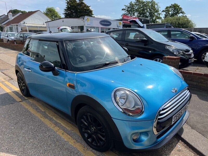 Blue Used 2015 Mini Cooper Hatch Hatchback | £5,995 (Fair price) - Image 1/4