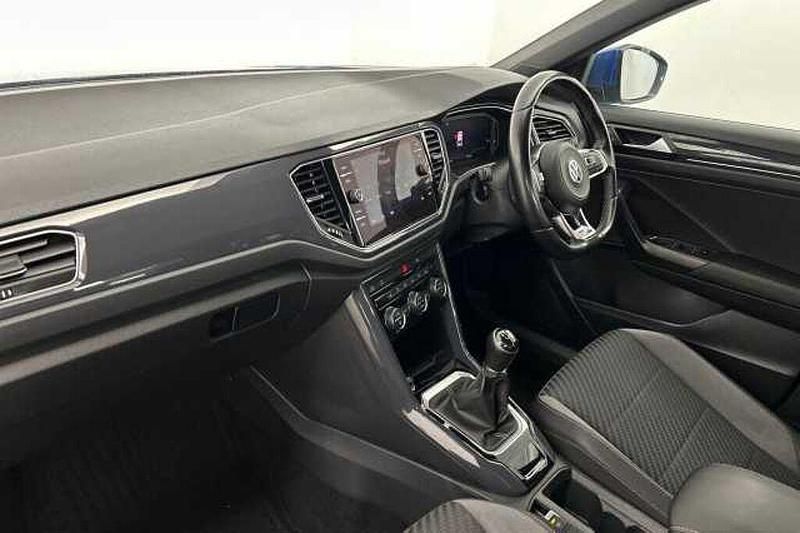 Used VW T-Roc R-line 150 HP (110 kW) 2019 Blue SUV
