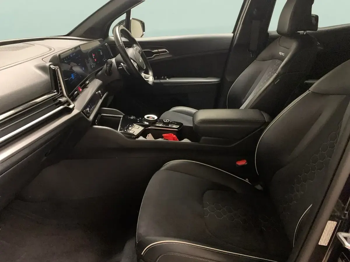 Used Kia Sportage GT-Line 226 HP (166 kW) 2024 Black SUV