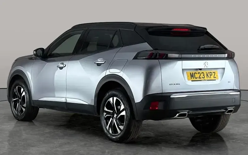Used Peugeot 2008 GT 131 HP (96 kW) 2023 Grey SUV