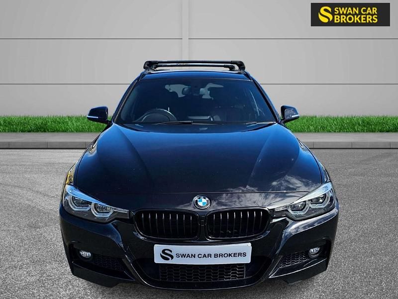 Begagnad BMW 320 M Sport 2019 Svart Kombi