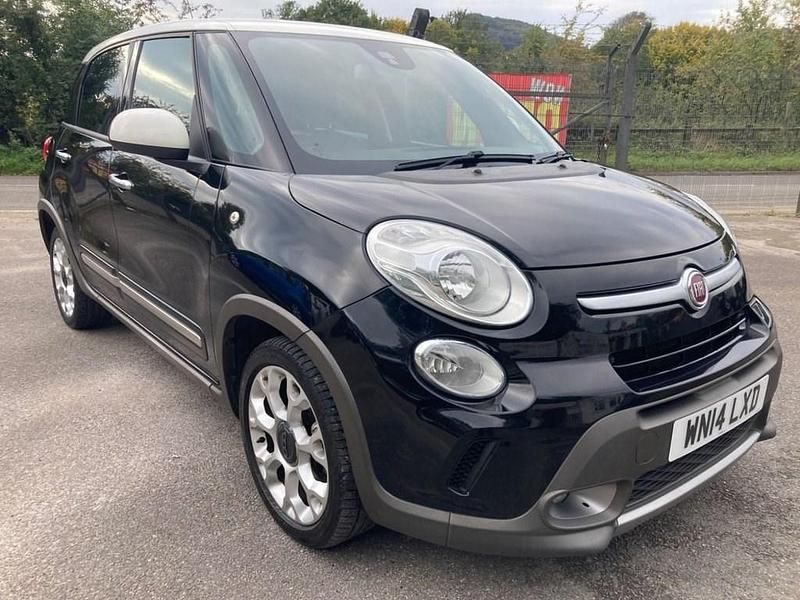 Black Used 2014 Fiat 500L Trekking MPV | £3,995 (A bit pricey) - Image 1/4