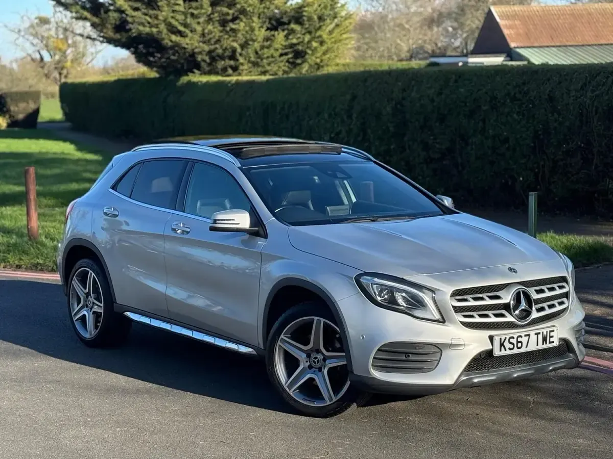 Used Mercedes GLA220 AMG line 2018 Silver SUV