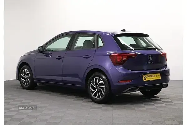 Used VW Polo Life 95 HP (69 kW) 2023 Mauve/purple Hatchback