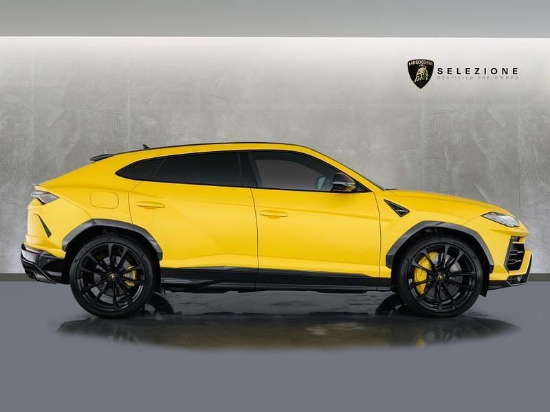 Used Lamborghini Urus 2022 Yellow SUV