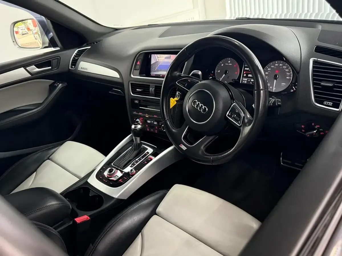 Used Audi SQ5 Design 340 HP (250 kW) 2015 Silver SUV