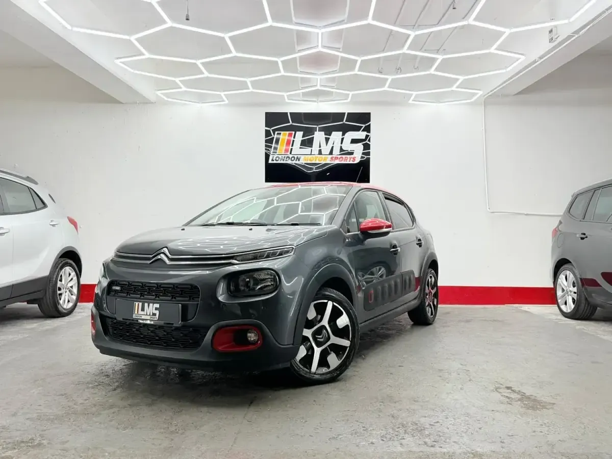 Usado Citroën C3 Flair 110 HP (80 kW) 2017 Cinzento Citadino