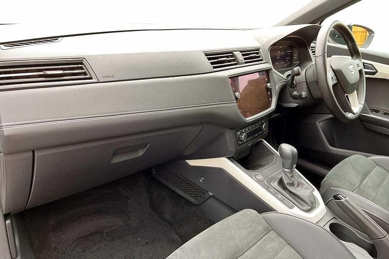 Image 2/4
