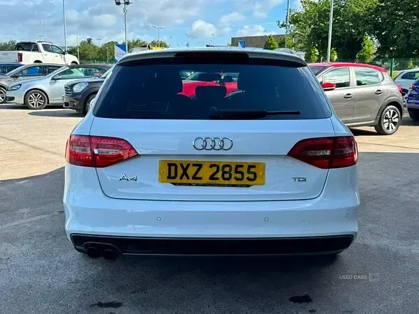 Used Audi A4 Black Edition 143 HP (105 kW) 2012 White Estate