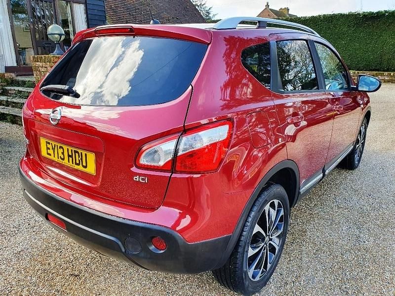 Used Nissan Qashqai N-TEC 2013 Red SUV