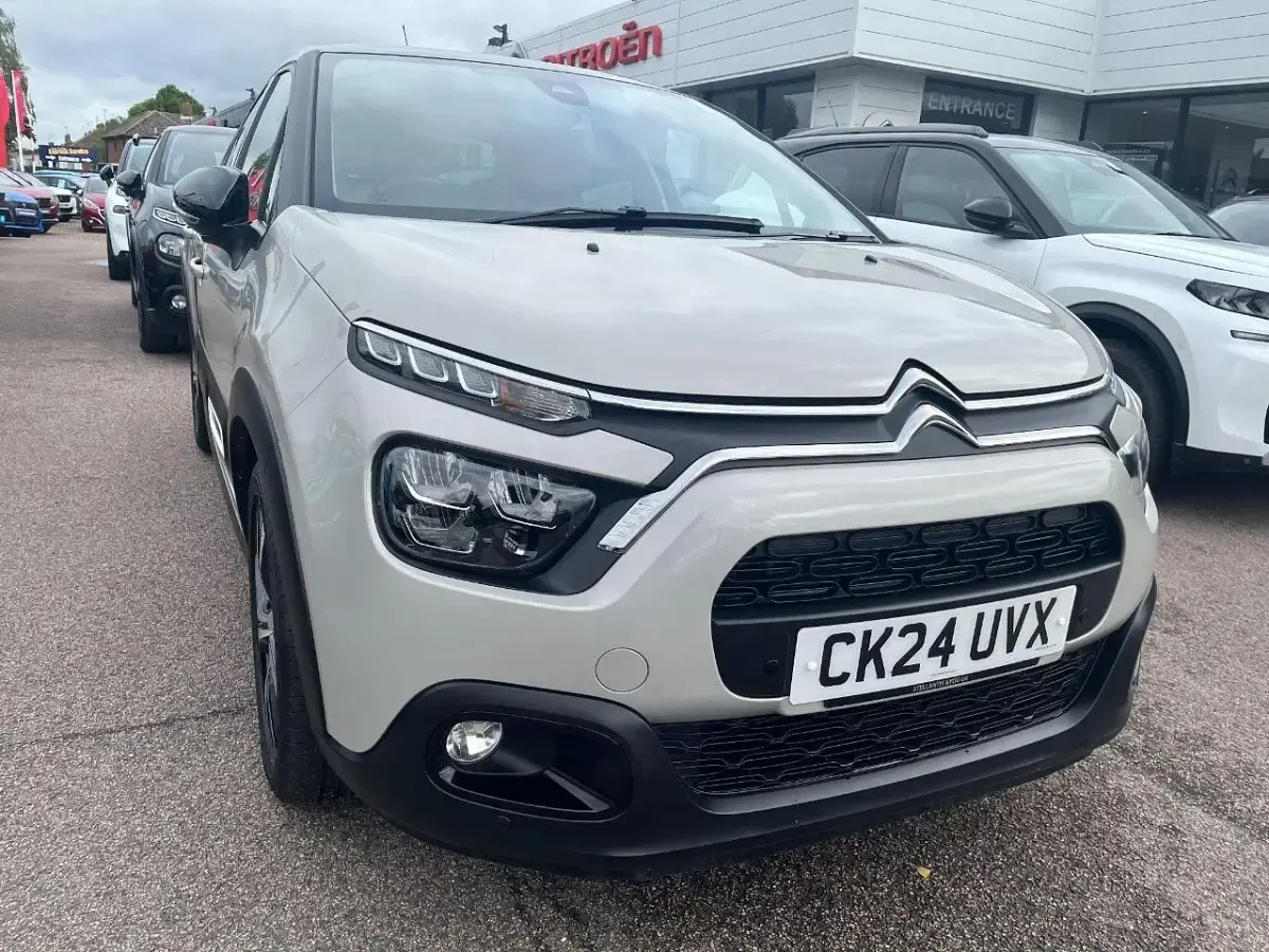 Used Citroën C3 PureTech 108 HP (79 kW) 2024 Grey Hatchback