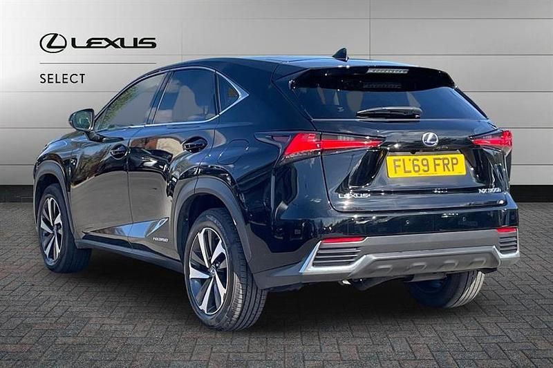 Used Lexus NX300h 197 HP (144 kW) 2019 Black SUV
