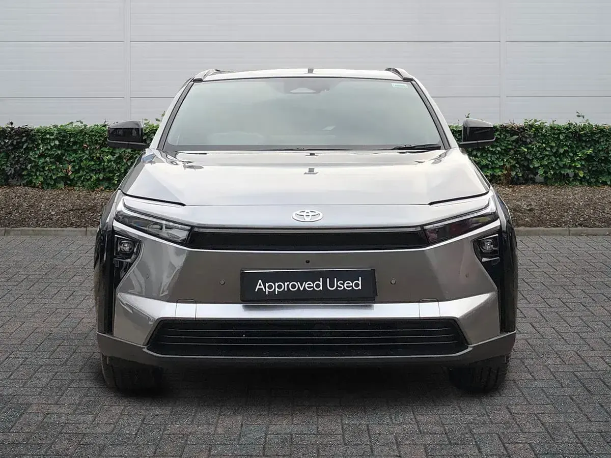New Toyota bZ4X Design 164 kW (224 HP) 2025 Precious metal SUV