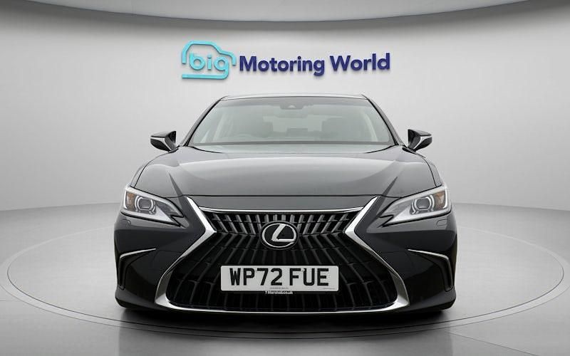 Used Lexus ES300H 218 HP (160 kW) 2021 Sedan