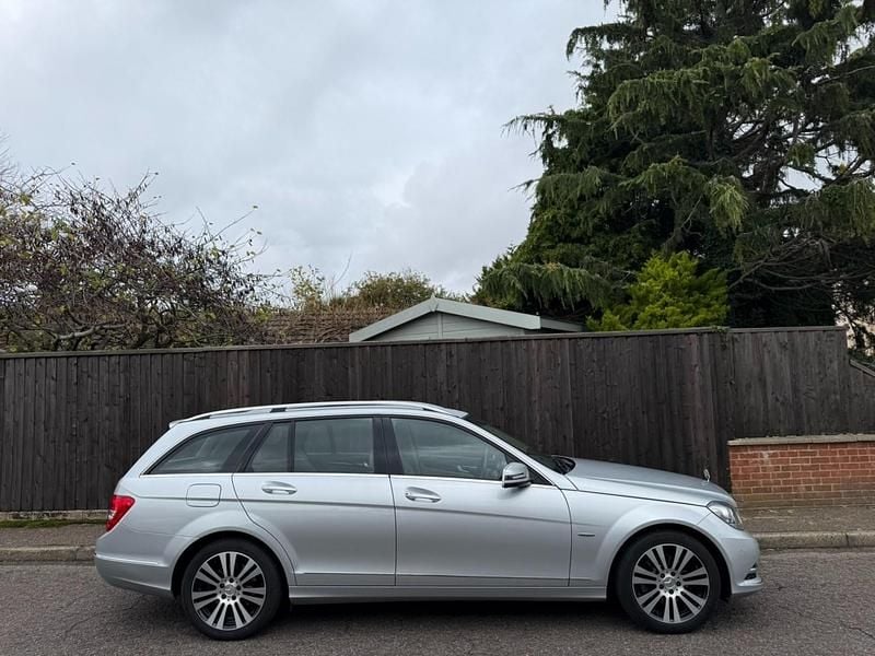 Used Mercedes C250 Elegance 2011 Silver Estate