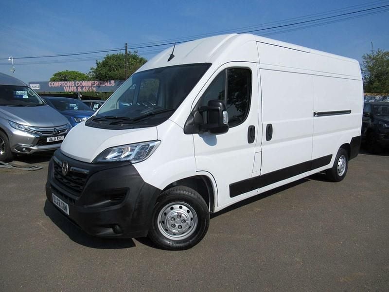 White Used 2022 Vauxhall Movano S Van | £17,495 (Fair price) - Image 1/4