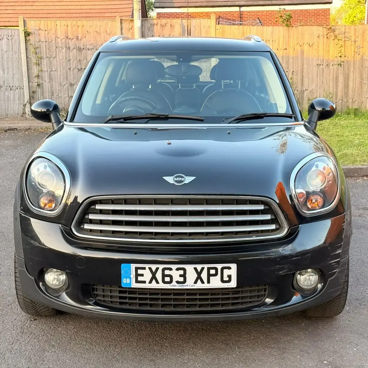 Used Mini Cooper D 112 HP (82 kW) 2014 Black Hatchback